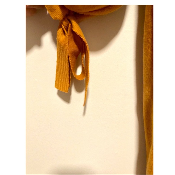 Really cute Mustard Mini Sweater Dress - Picture 4 of 5